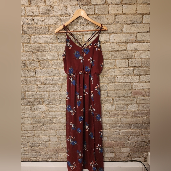 Summer maxi dress. Burgendy with floral print. Cross over detail in front. Sz S. - Picture 1 of 3